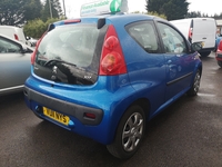 PEUGEOT 107