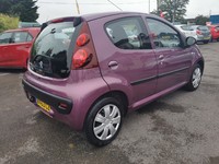 PEUGEOT 107