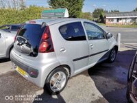 PEUGEOT 107